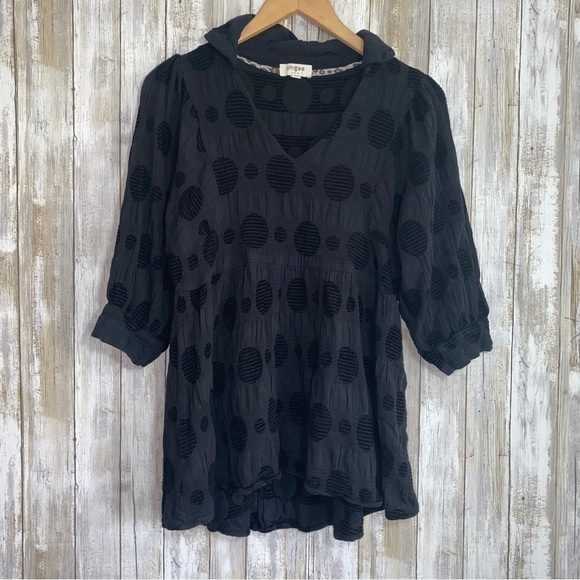 Umgee Babydoll Black Dot Blouse - Picture 2 of 6